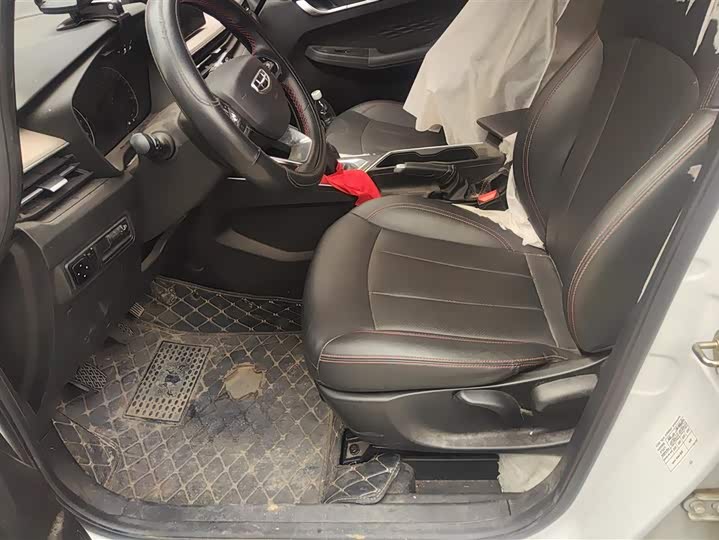 Photo 9 - Geely Vision X3