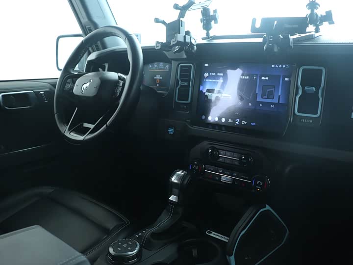 Фото 5 - Ford Bronco