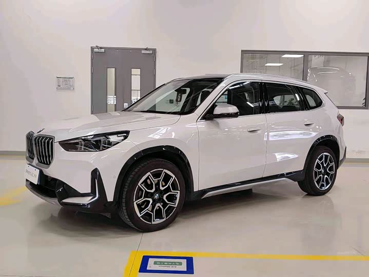 Фото 1 - BMW X1