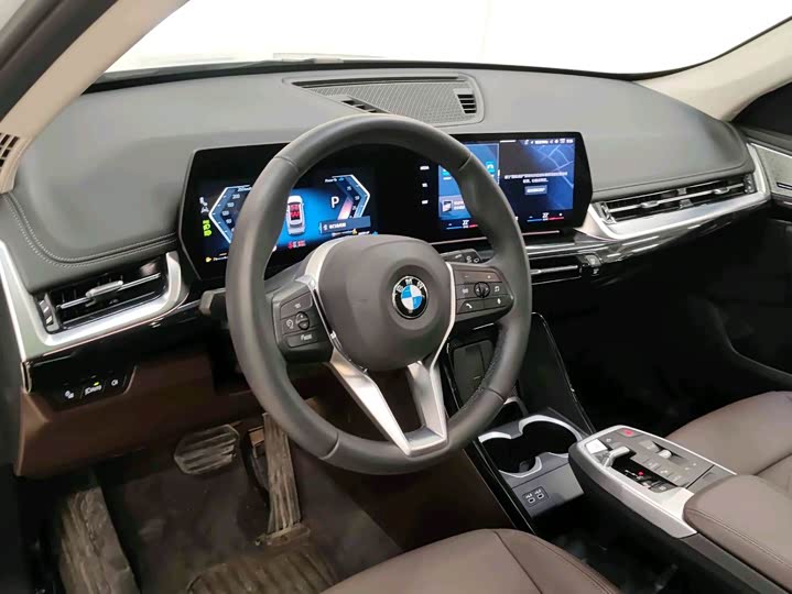 Фото 4 - BMW X1