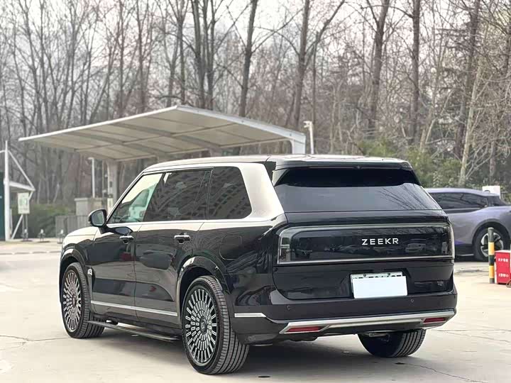 Фото 9 - Zeekr 9X
