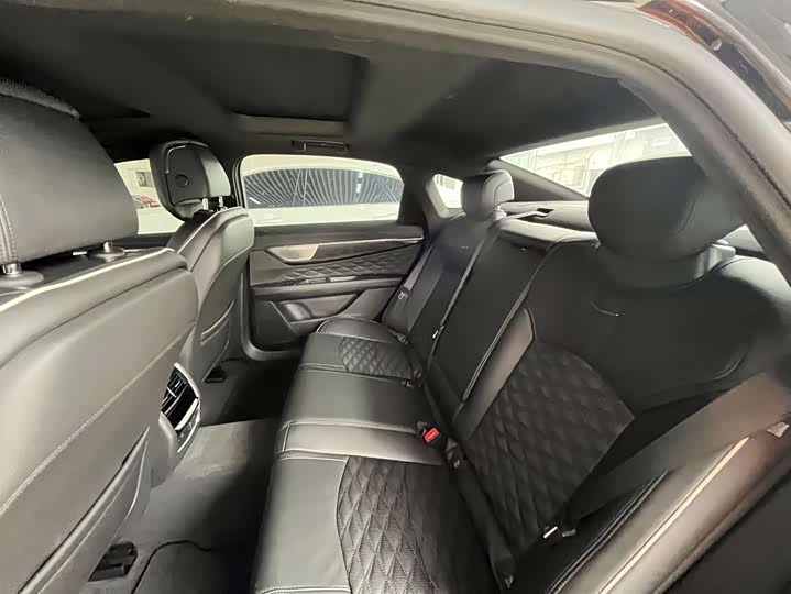 Photo 8 - Cadillac CT6