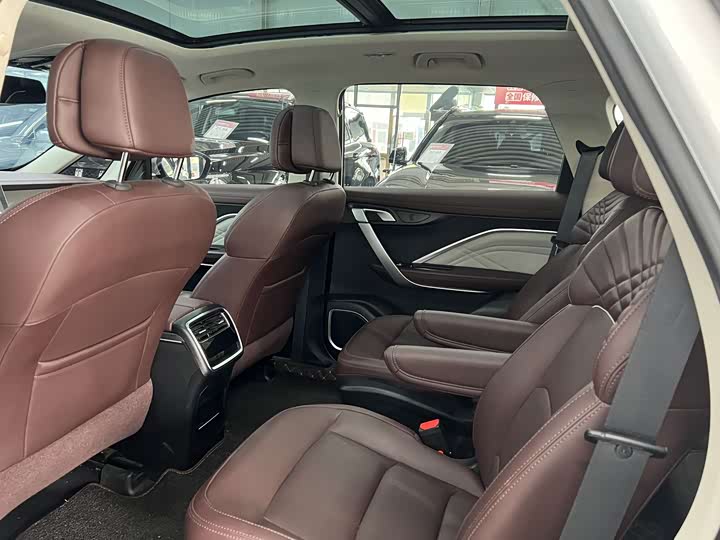 Фото 6 - Geely Jiaji