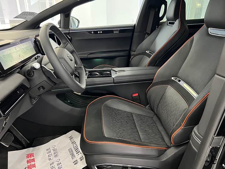 Фото 6 - HiPhi X