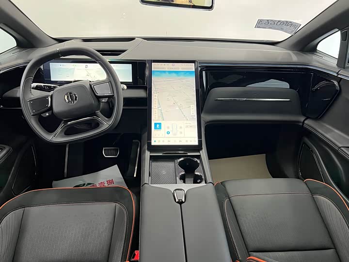 Фото 7 - HiPhi X