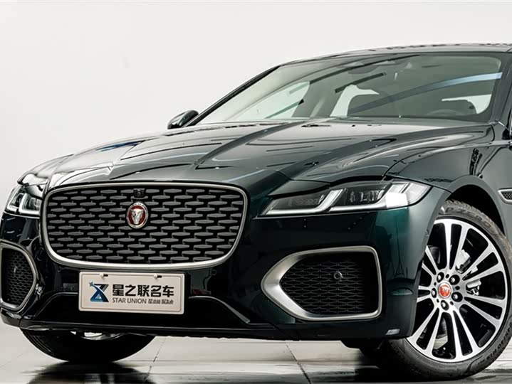 Фото 2 - Jaguar XF L