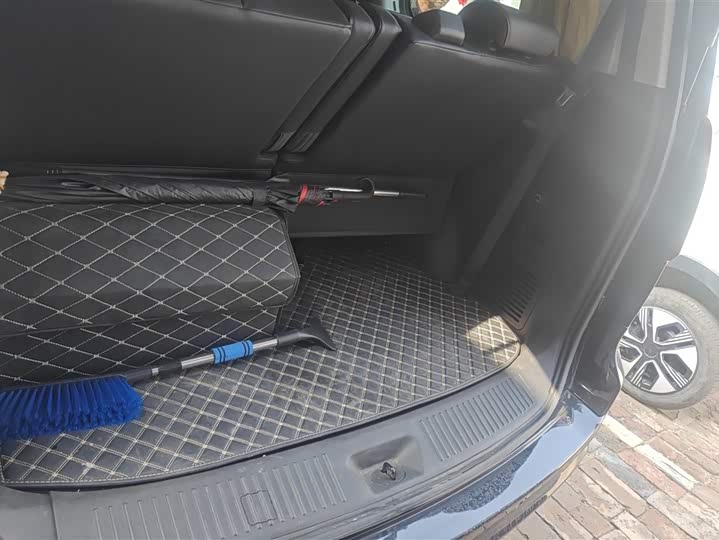 Фото 4 - Dongfeng Forthing M7