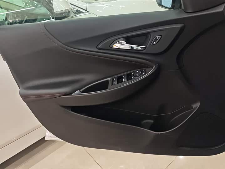 Фото 7 - Chevrolet Malibu XL