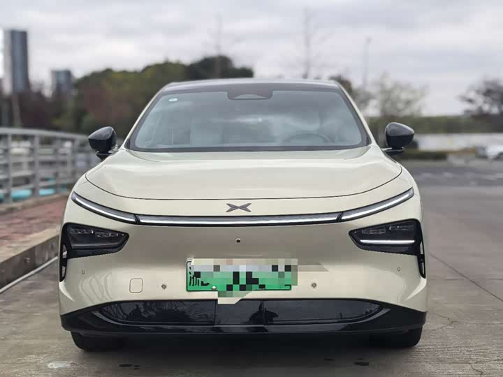 Фото 2 - XPeng G7