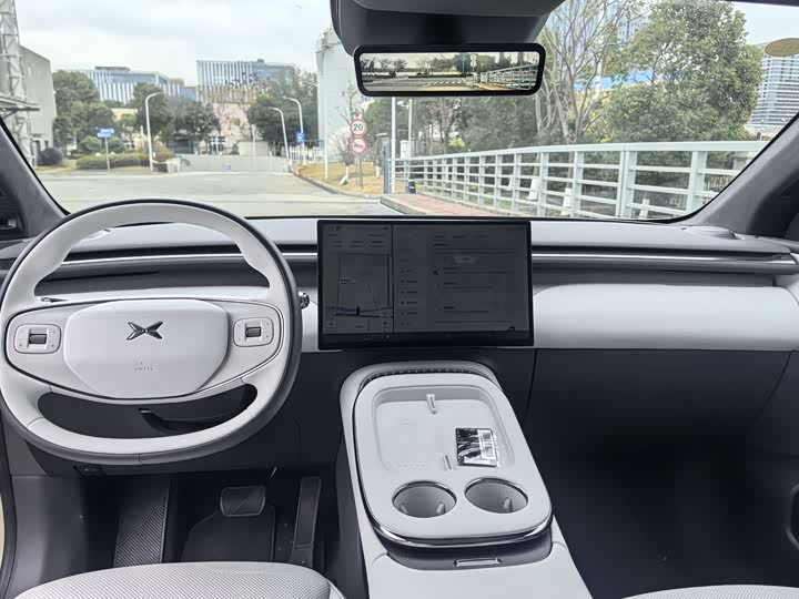 Фото 4 - XPeng G7