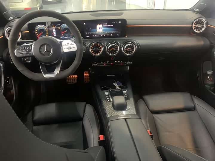 Photo 5 - Mercedes-Benz CLA-Class