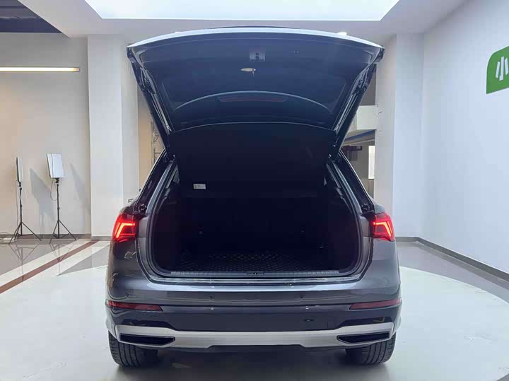 Фото 9 - Audi Q3