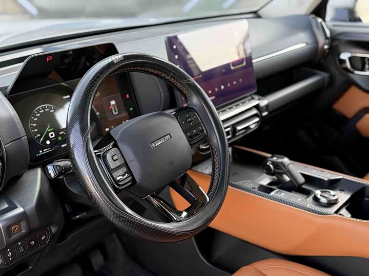 Photo 6 - Haval H-Dog Hybrid