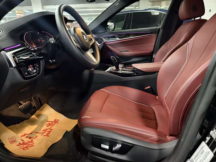 Фото 6 - BMW 5 Series