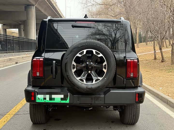 Фото 4 - Tank 300 Hybrid