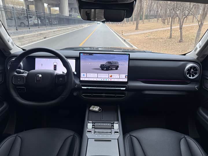 Фото 7 - Tank 300 Hybrid