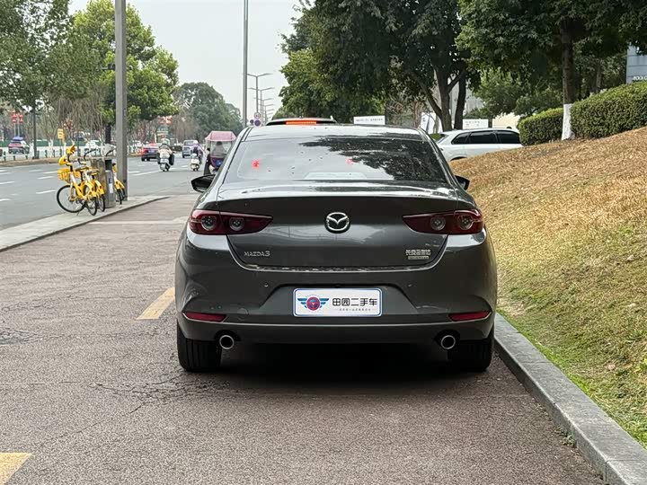 Фото 5 - Mazda 3 (Axela)