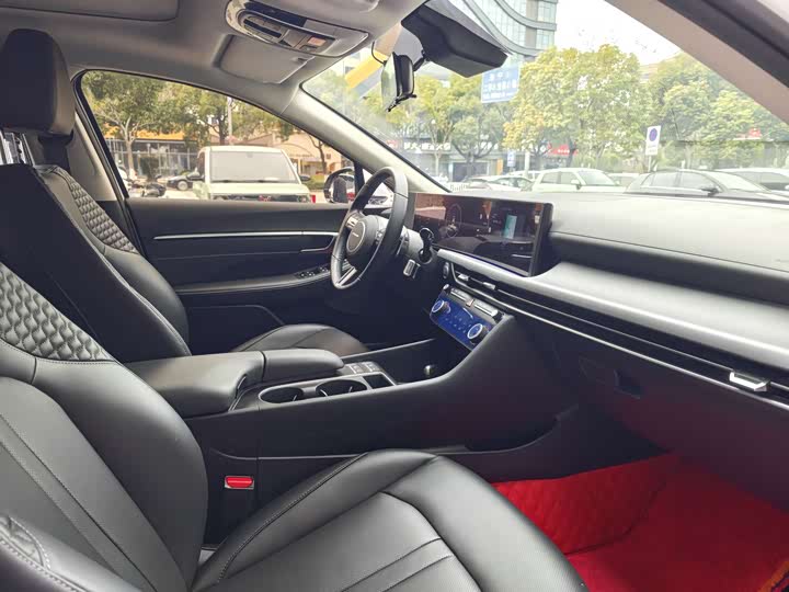 Фото 8 - Hyundai Sonata N Line