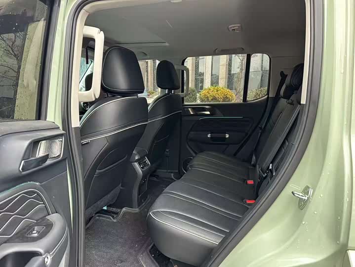 Фото 7 - Tank 300