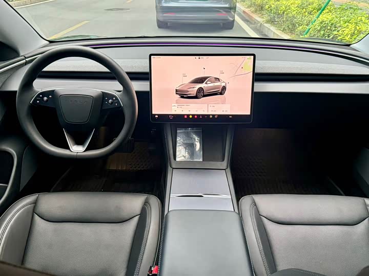 Фото 5 - Tesla Model 3