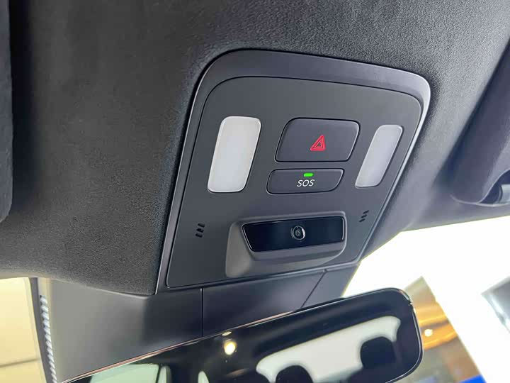 Фото 6 - Nio Onvo L90