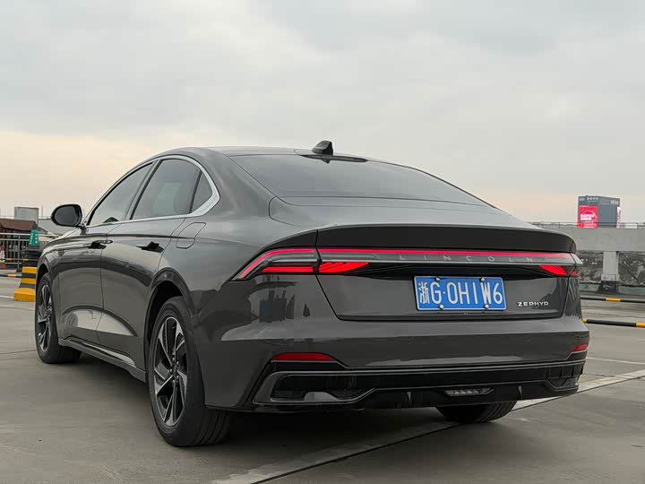 Фото 7 - Lincoln Z (Zephyr)