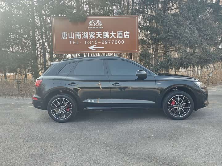 Фото 7 - Audi Q5L