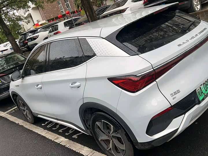 Фото 3 - BYD Yuan Plus