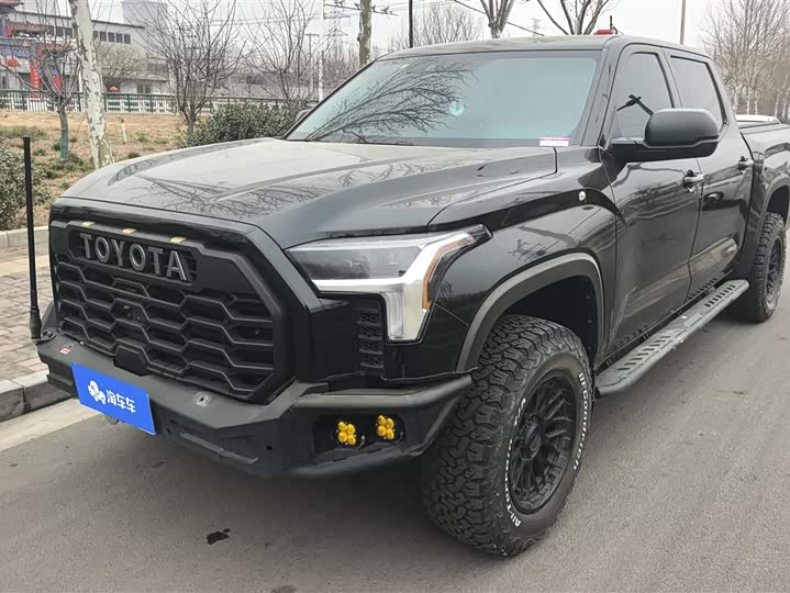 Фото 1 - Toyota bZ4X