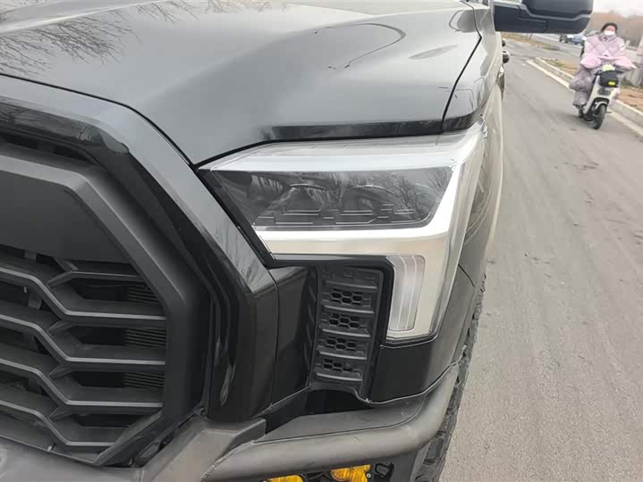 Фото 5 - Toyota bZ4X