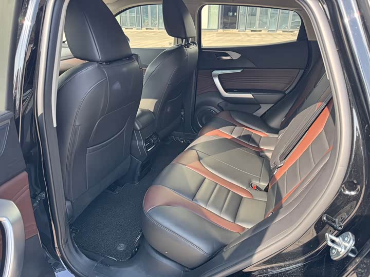 Фото 5 - Wey VV5