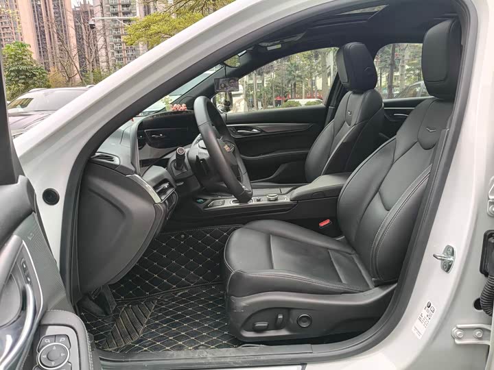 Photo 8 - Cadillac CT5