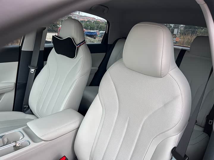 Фото 4 - Geely Galaxy Geome