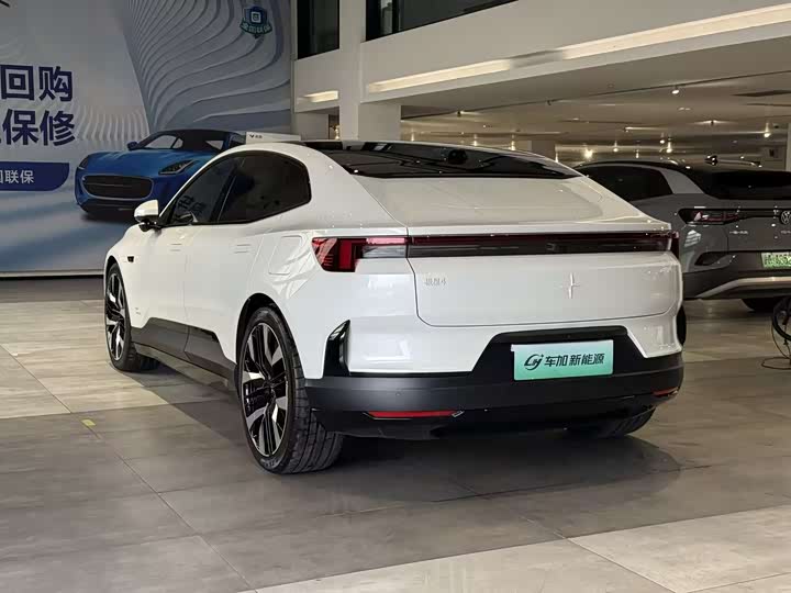 Фото 9 - Polestar 4