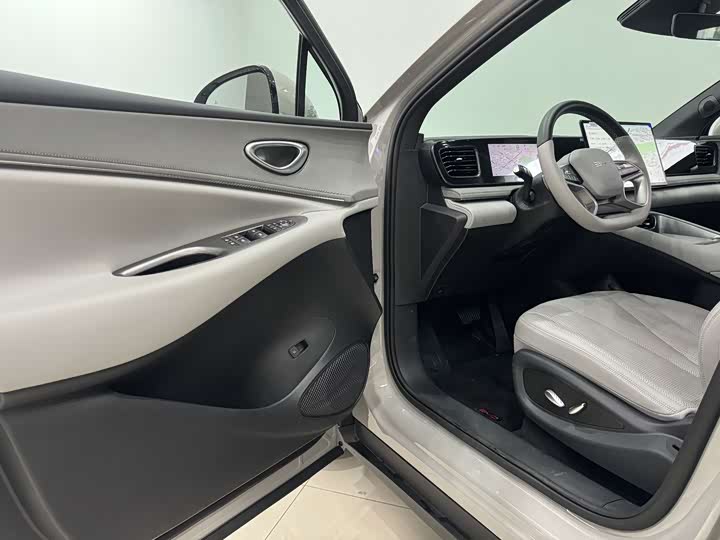 Photo 8 - BYD Sea Lion 06 Hybrid/EV