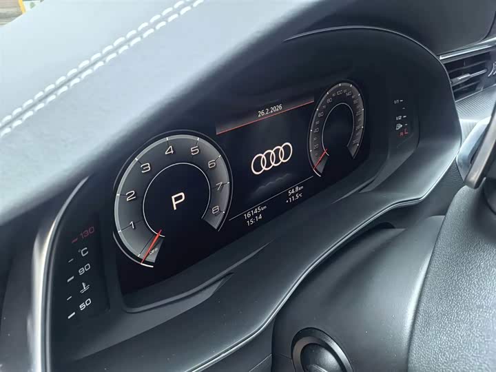 Фото 2 - Audi A7L