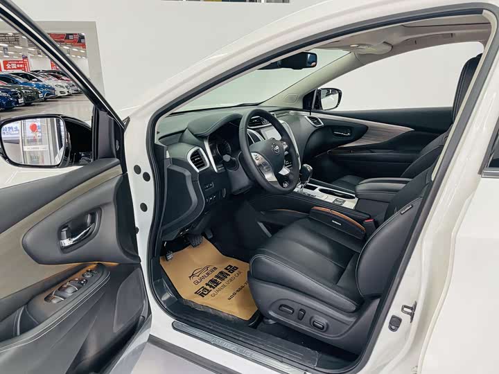 Photo 4 - Nissan Murano