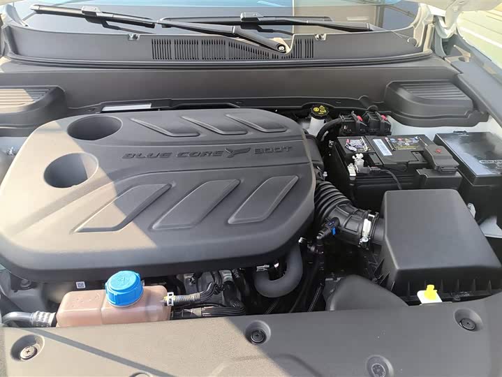 Фото 9 - Changan X5 Plus