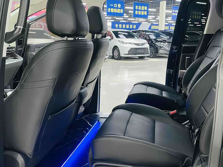 Фото 7 - GAC Trumpchi E8