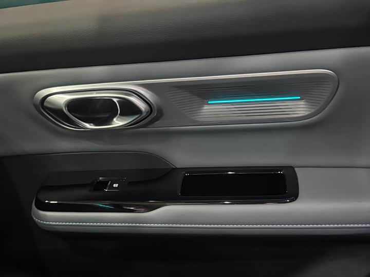 Photo 8 - GAC Aion Y