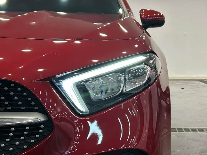 Фото 9 - Mercedes-Benz A-Class