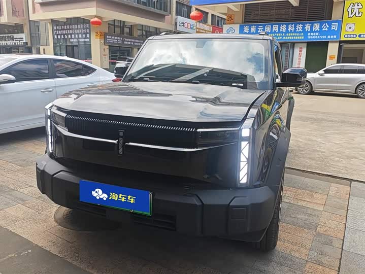 Фото 1 - Chery iCar 03