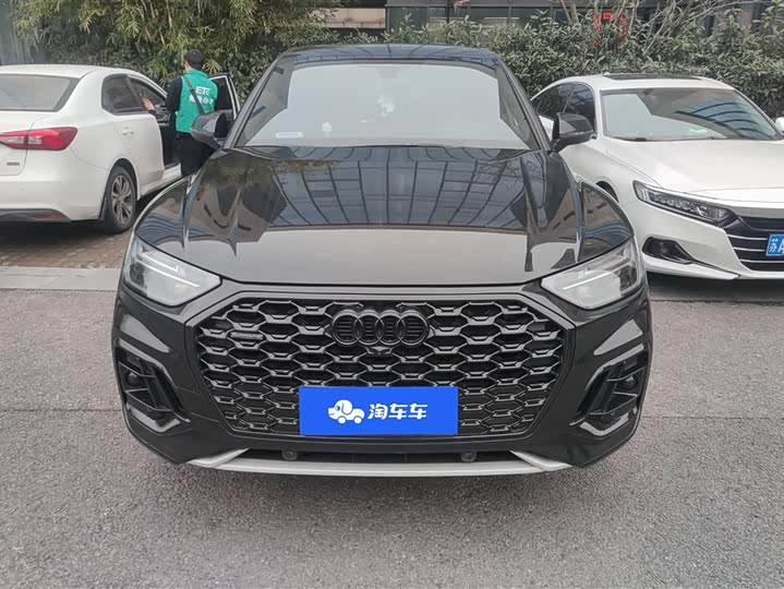 Фото 2 - Audi Q5L Sportback