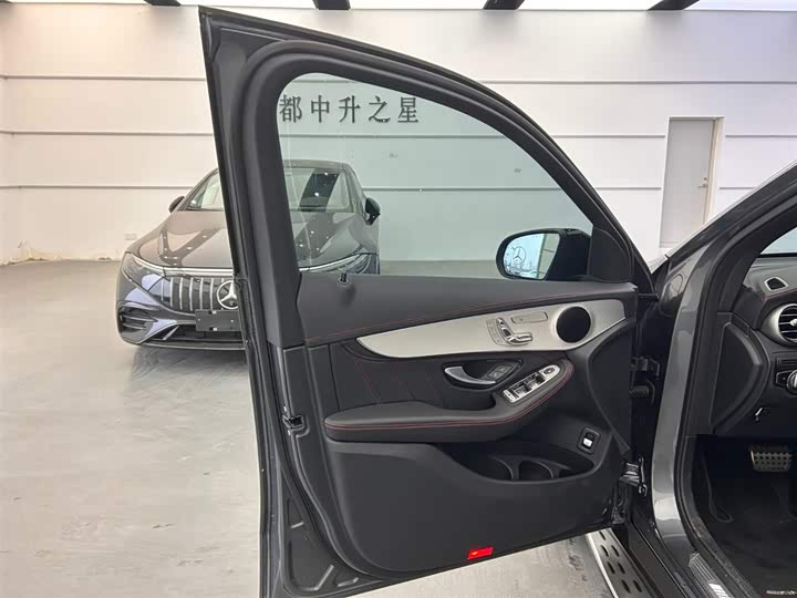 Фото 8 - Mercedes-Benz GLC-Class AMG