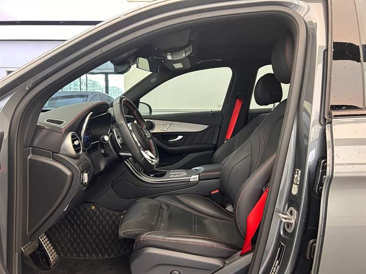 Фото 9 - Mercedes-Benz GLC-Class AMG