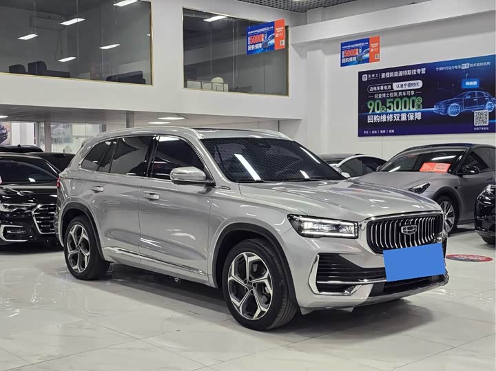 Фото 3 - Geely Monjaro