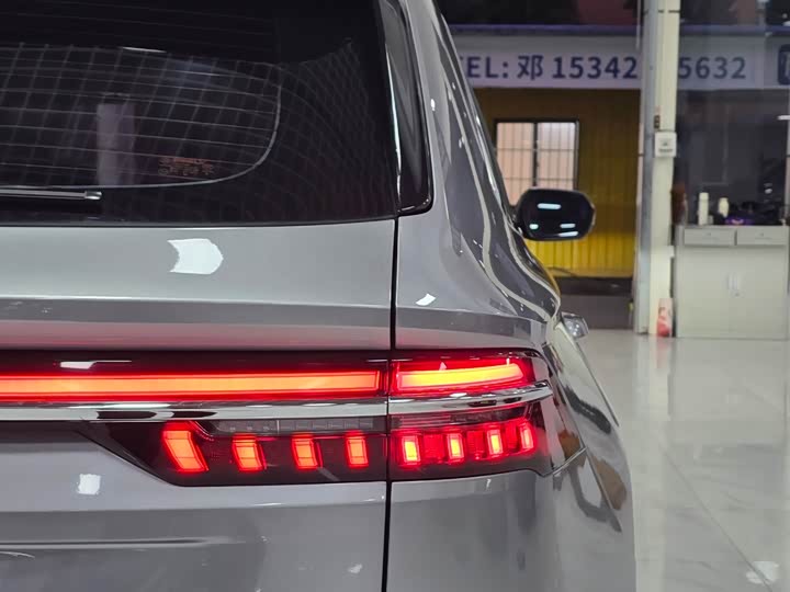 Фото 7 - Geely Monjaro