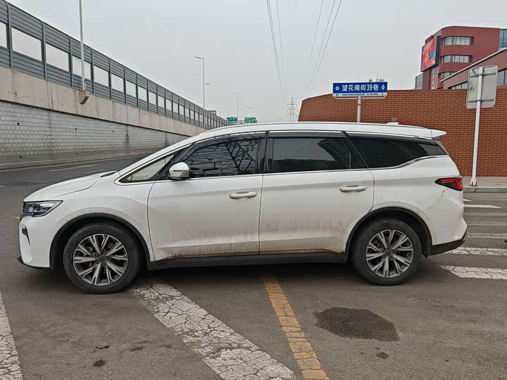 Фото 3 - Geely Jiaji