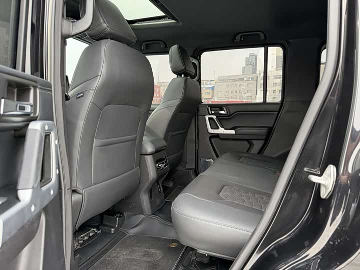 Фото 6 - BAW 212 T01