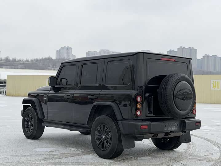 Фото 9 - BAW 212 T01